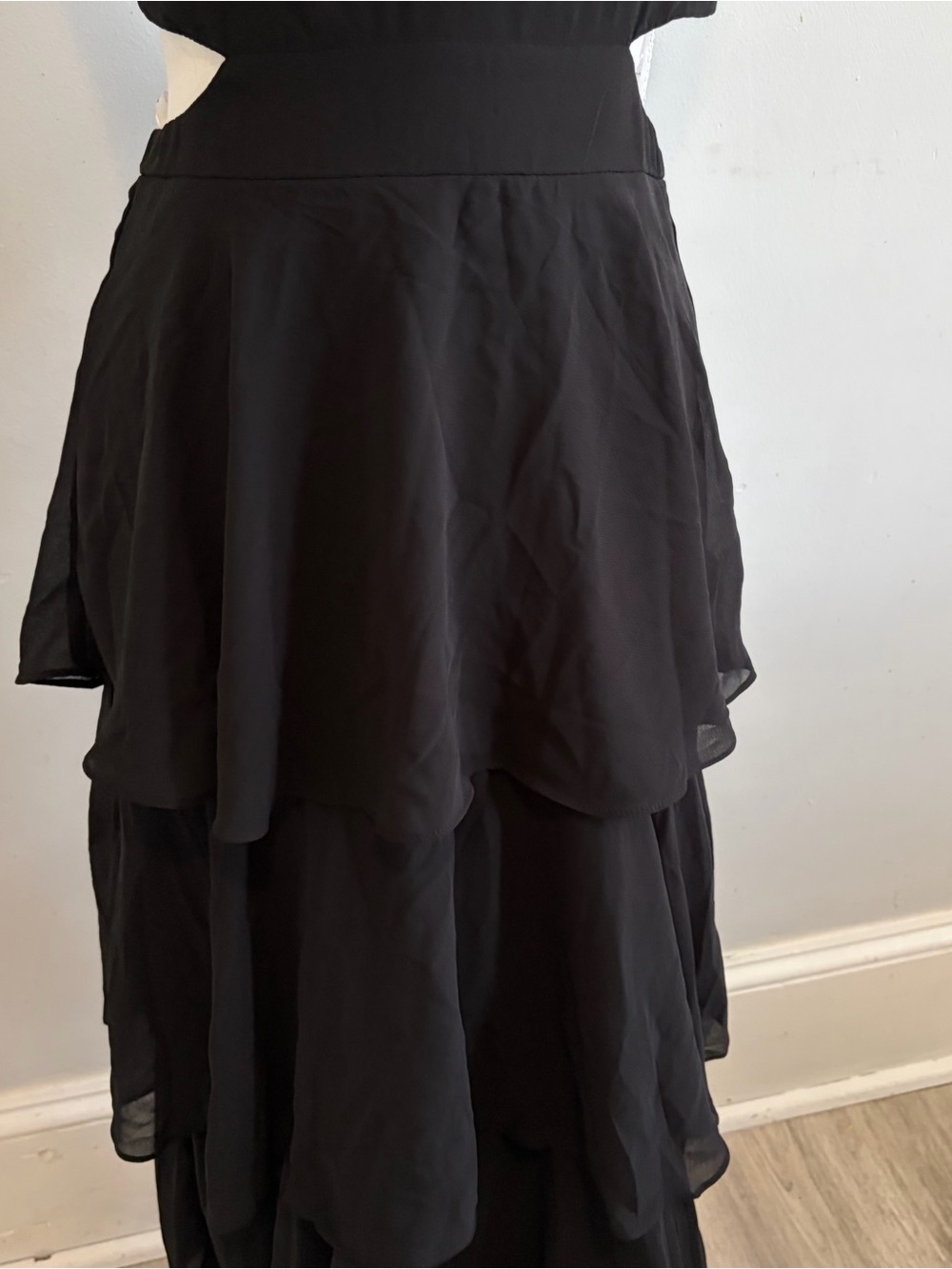 New Lulus Tier and Now Tie-Back Tiered Maxi Dress Womens M Dance Formal Wedding - Picture 3 of 8
